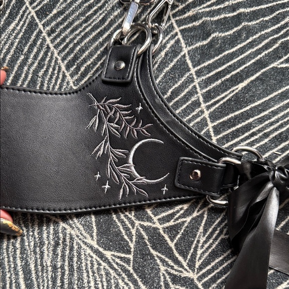 Chic Black Leather Harness with Bow Accent - Picture 8 of 10